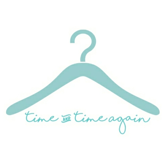 LIKE TO BOOKMARK MY CLOSET - Picture 5 of 5